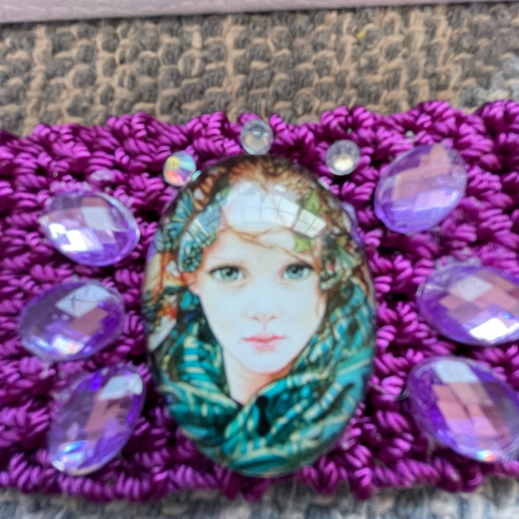 Hand Knits 2 Love Bracelet Crochet Cabochon Crysrals Beads Face Woman Designer